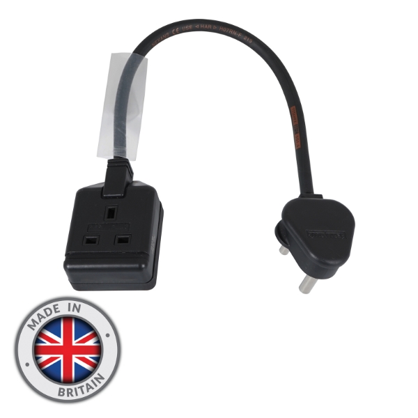 0.35m 1.5mm 15A Male – 13A Female Adaptor Cable